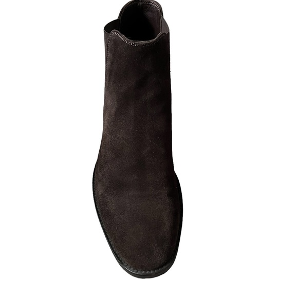 Salvatore Ferragamo Brown Suede Classic Chelsea Boots Side 10 - Picture 2 of 13
